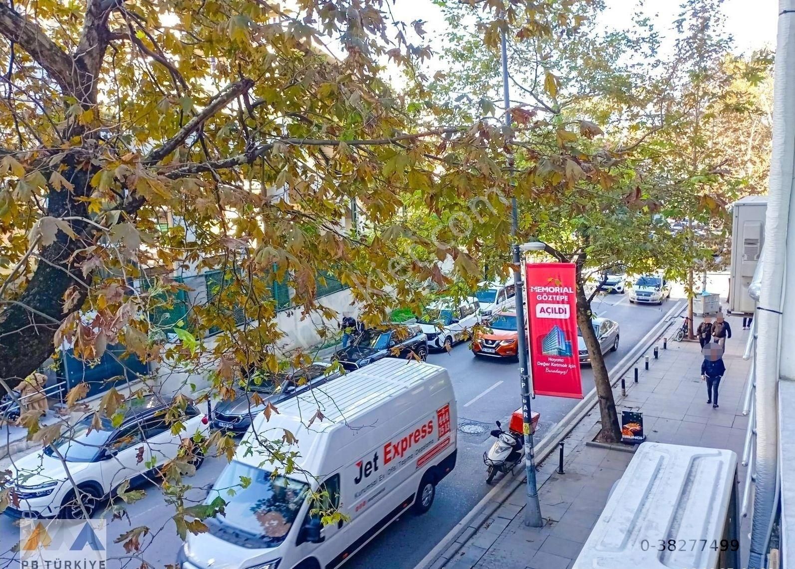 Bağdat Caddesi Üstü İş Kollarına Uygun Kiralık 2+1 Daire