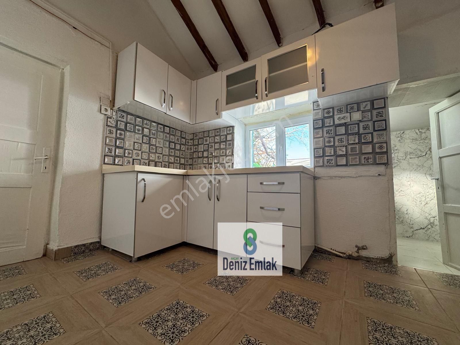 Denizden Burhaniye Bahadınlıda 450 M2 Arsa İçinde Satılık 2+1 Köy Evi. - Görsel 2