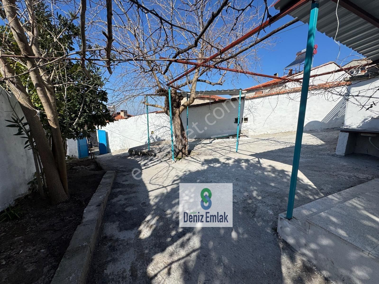 Denizden Burhaniye Bahadınlıda 450 M2 Arsa İçinde Satılık 2+1 Köy Evi. - Görsel 5