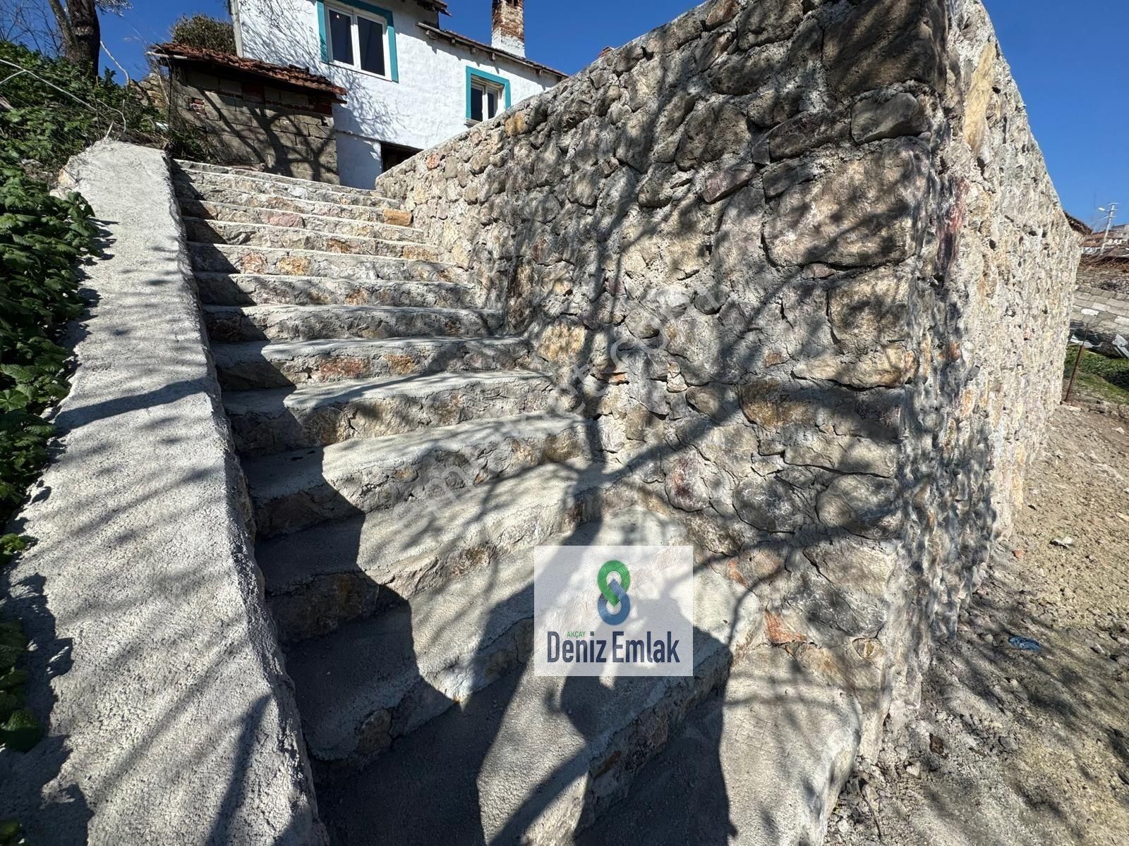 Denizden Burhaniye Bahadınlıda 450 M2 Arsa İçinde Satılık 2+1 Köy Evi. - Görsel 24