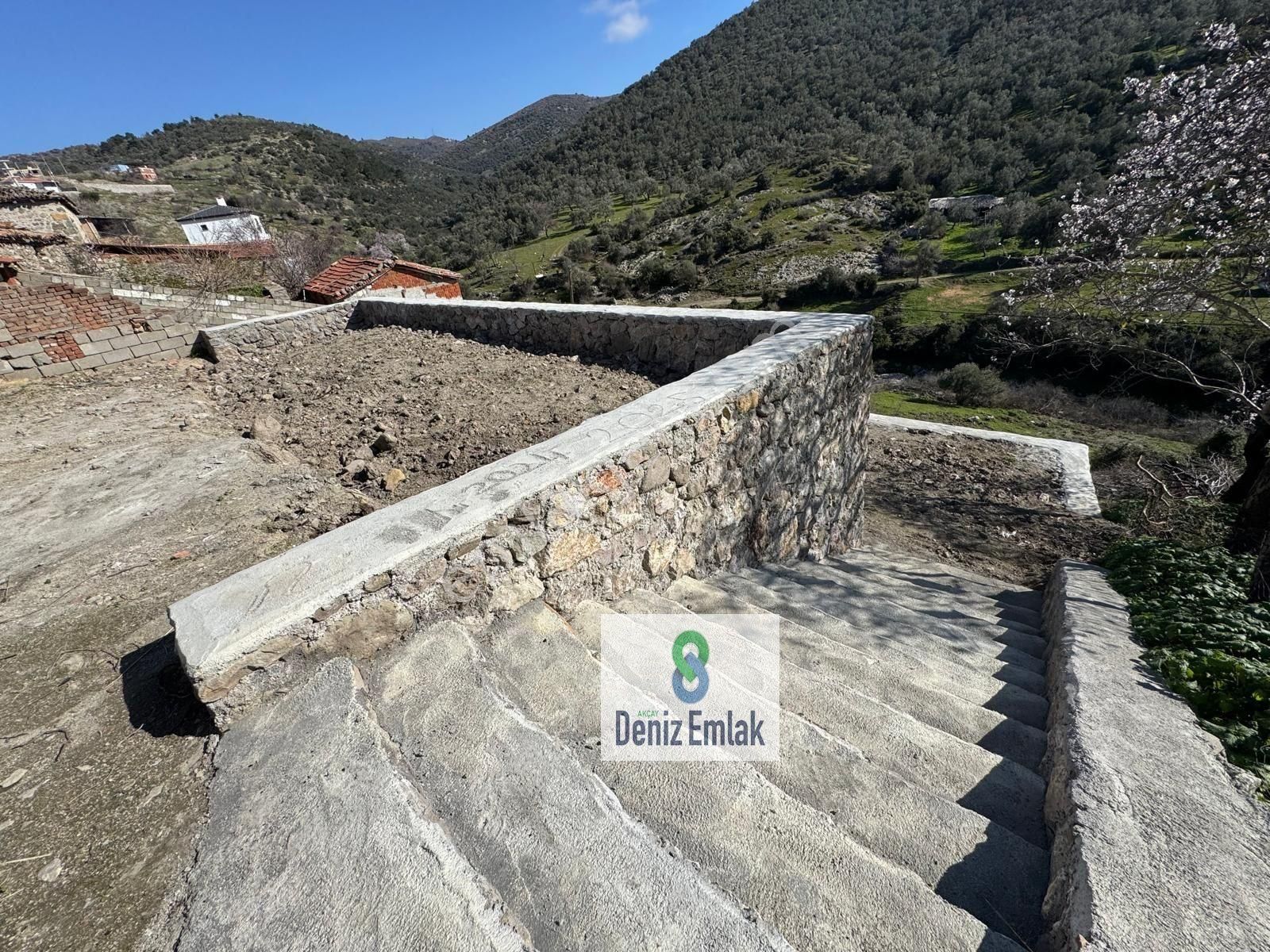 Denizden Burhaniye Bahadınlıda 450 M2 Arsa İçinde Satılık 2+1 Köy Evi. - Görsel 31