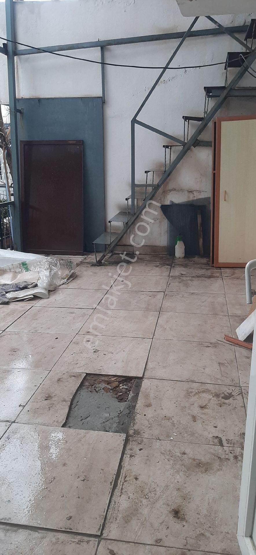 Karabaglar Selvili Mahalleside Kiralık 2+1 Daire - Görsel 11