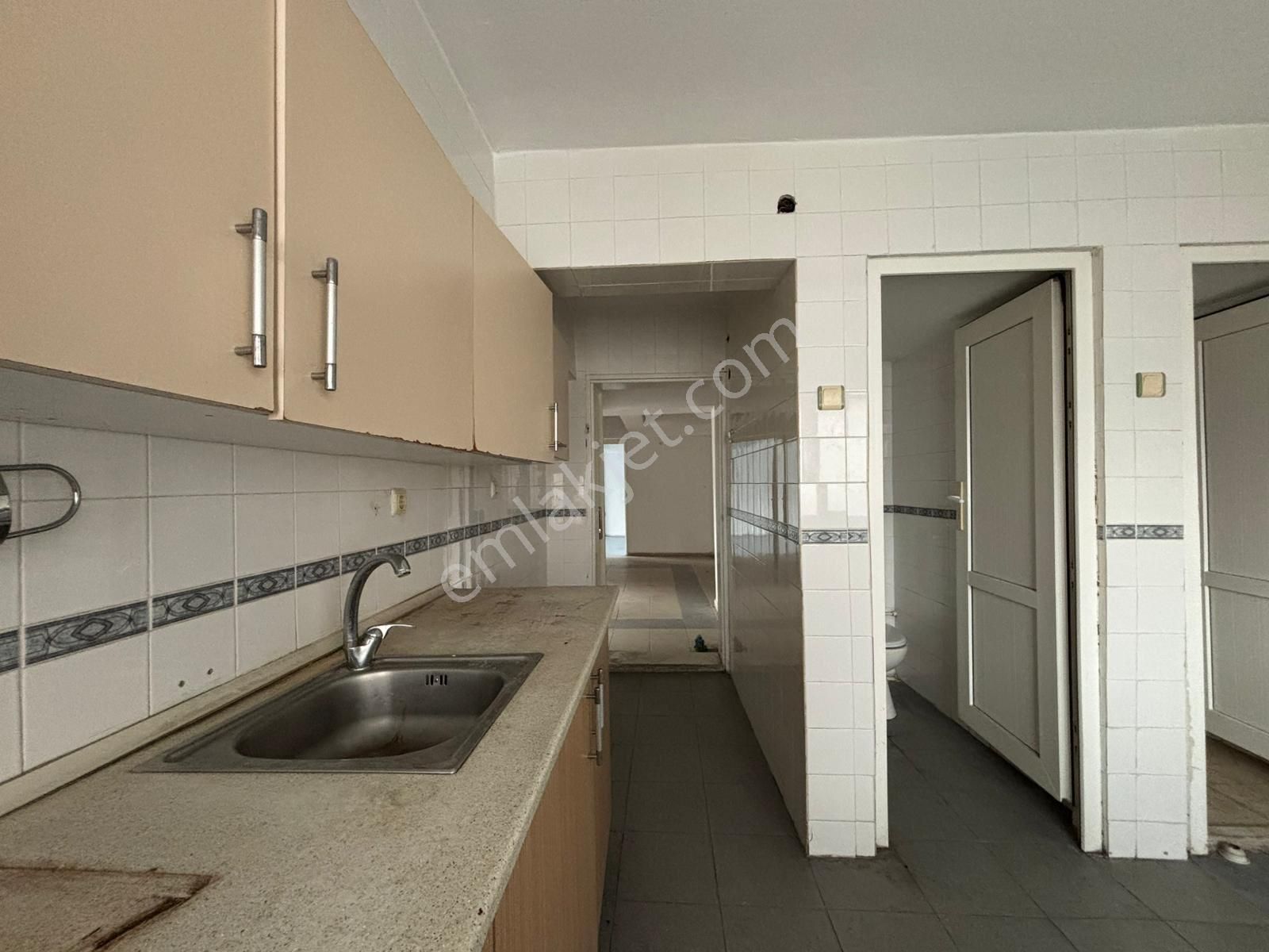 Alsancak Mahmut Essat Bozkurta 2+1 135m2 6.kat Satılık Daire! - Görsel 12