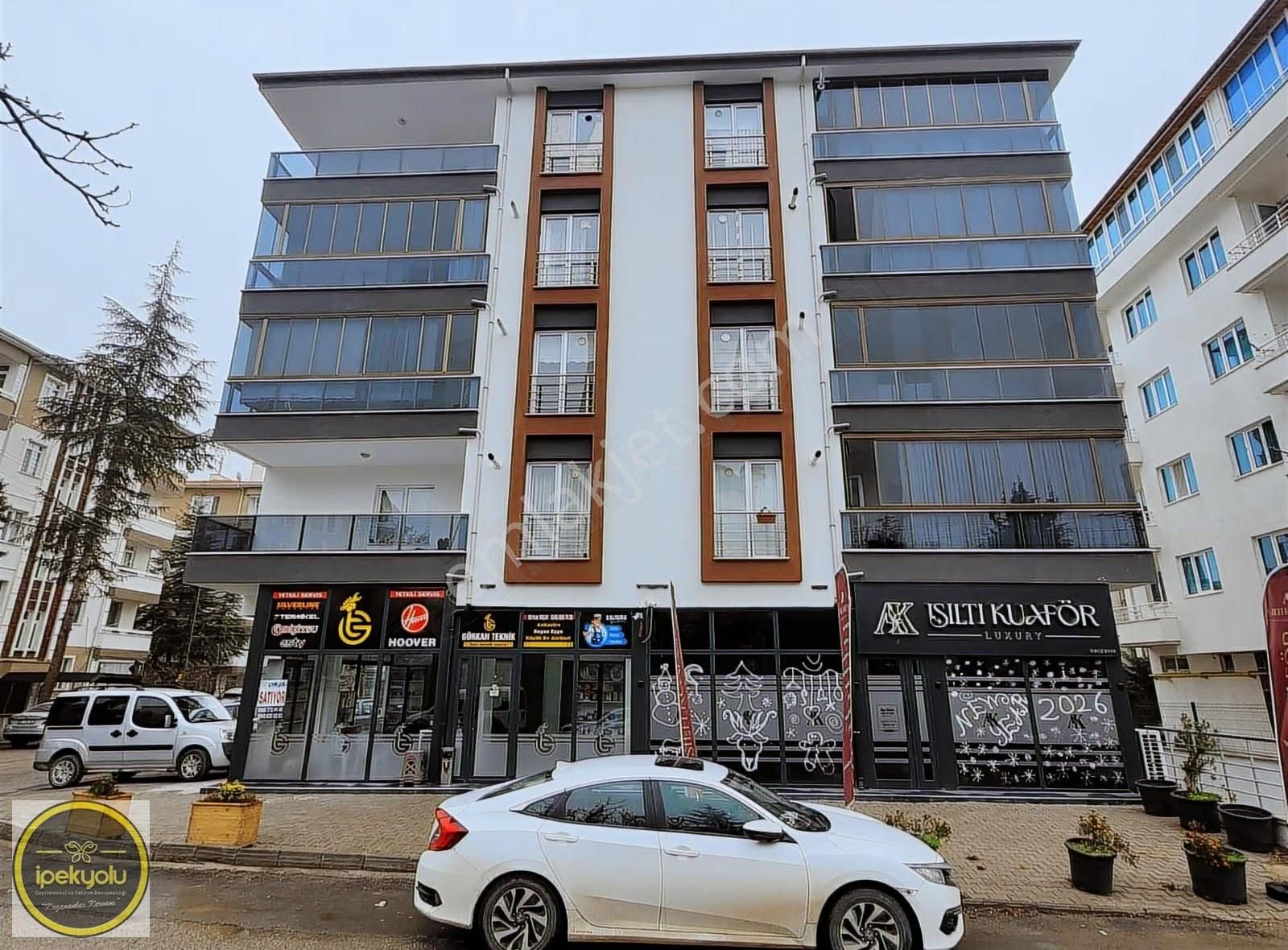 İpekyolundan Hacıkarada Merkezi Konumda 105 M2 Satılık Dükkan