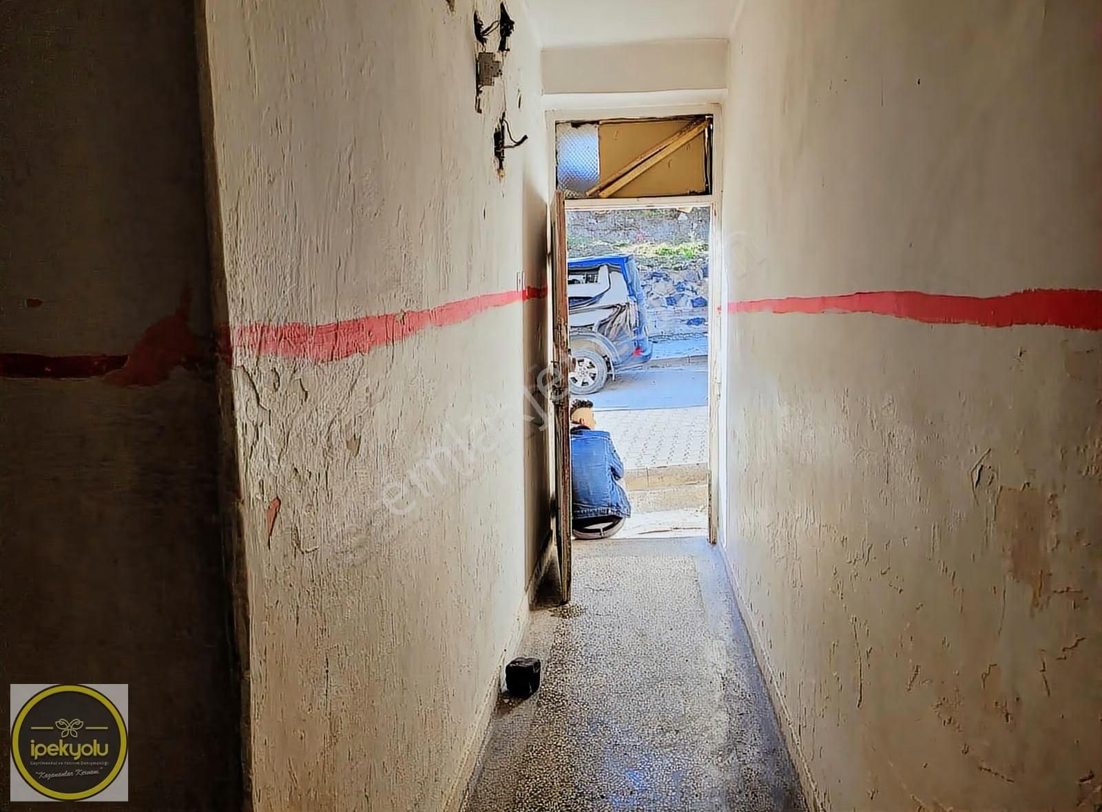 İpekyolu Gayrimenkulden Rüstempaşada Komple Satılık Müstakil Ev - Görsel 15