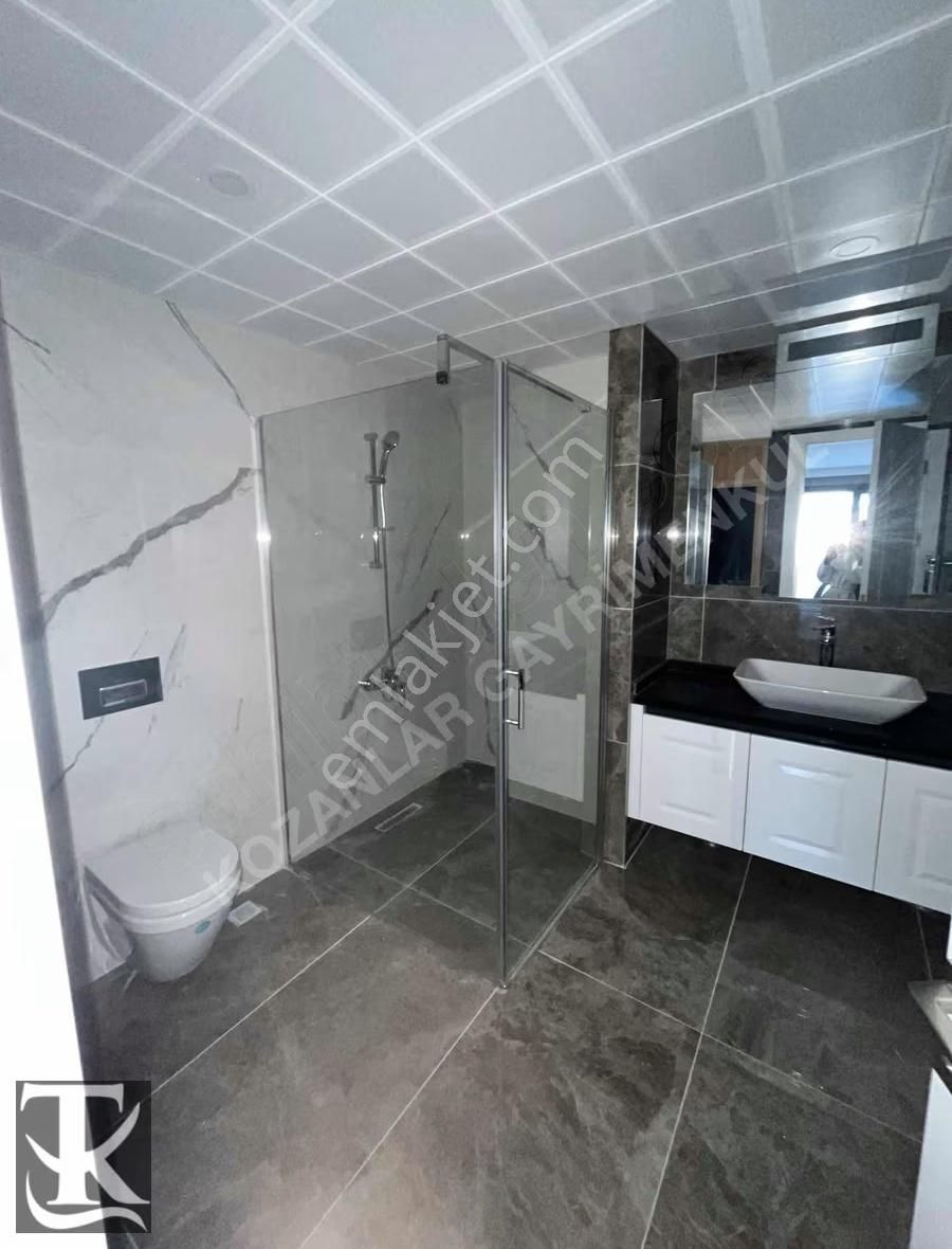 Çift Bloklu Sitede 4+1 Saunalı Ada Mutfaklı Lüx Satılık Daire - Görsel 19