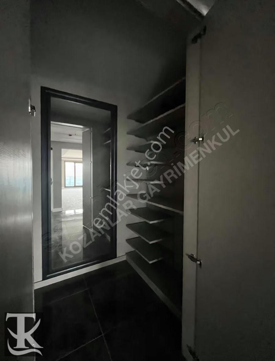 Çift Bloklu Sitede 4+1 Saunalı Ada Mutfaklı Lüx Satılık Daire - Görsel 33