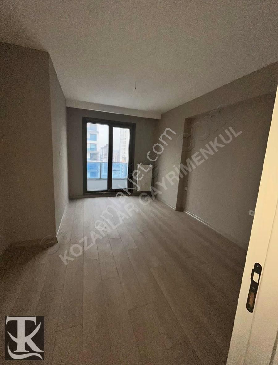 Çift Bloklu Sitede 4+1 Saunalı Ada Mutfaklı Lüx Satılık Daire - Görsel 10