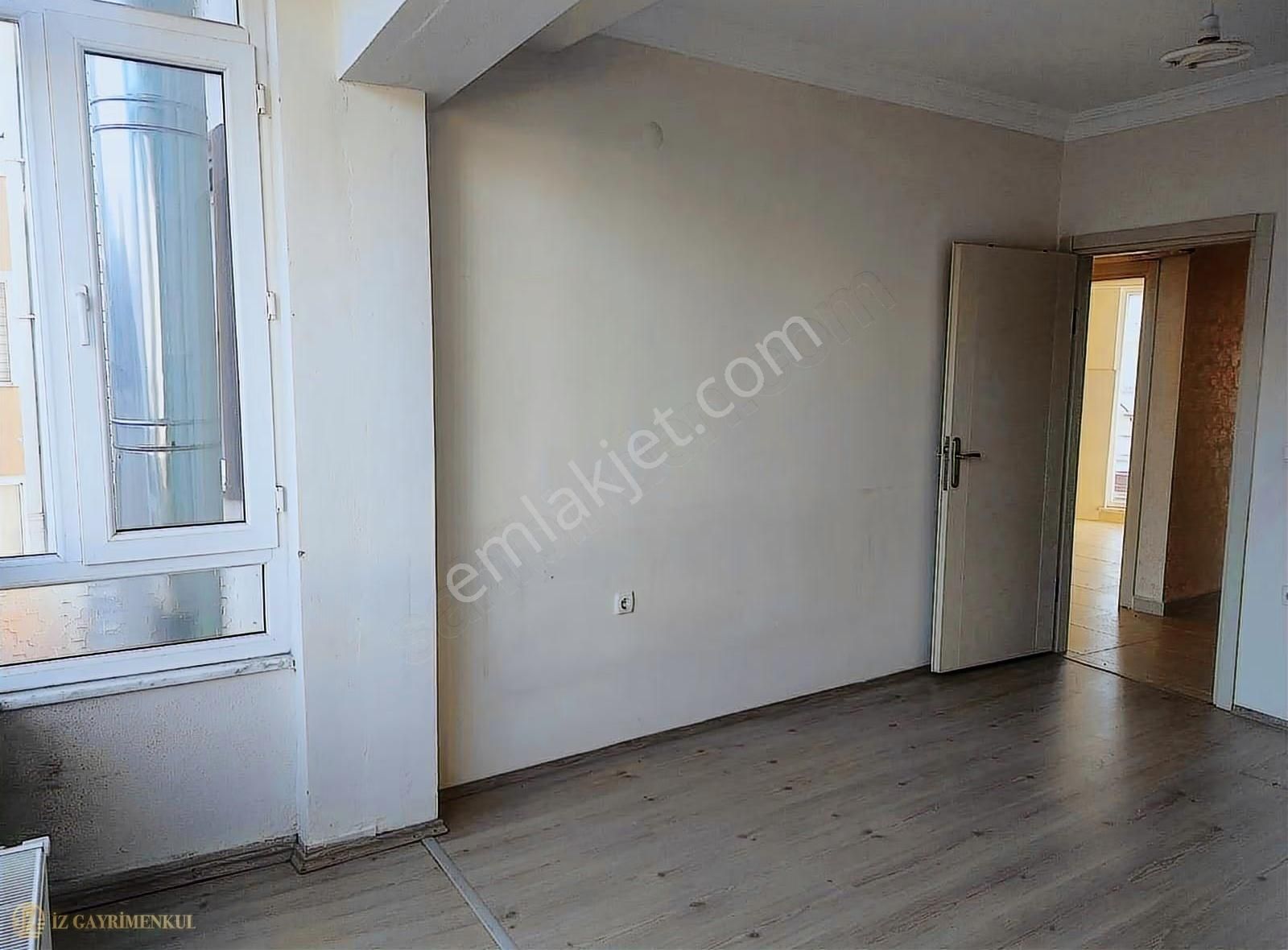 Çanakkale Esenler Demokrasi Cad. Kiralık3+1 Daire - Görsel 2