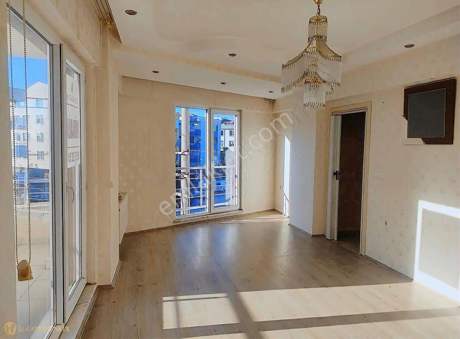 Çanakkale Esenler Demokrasi Cad. Kiralık3+1 Daire