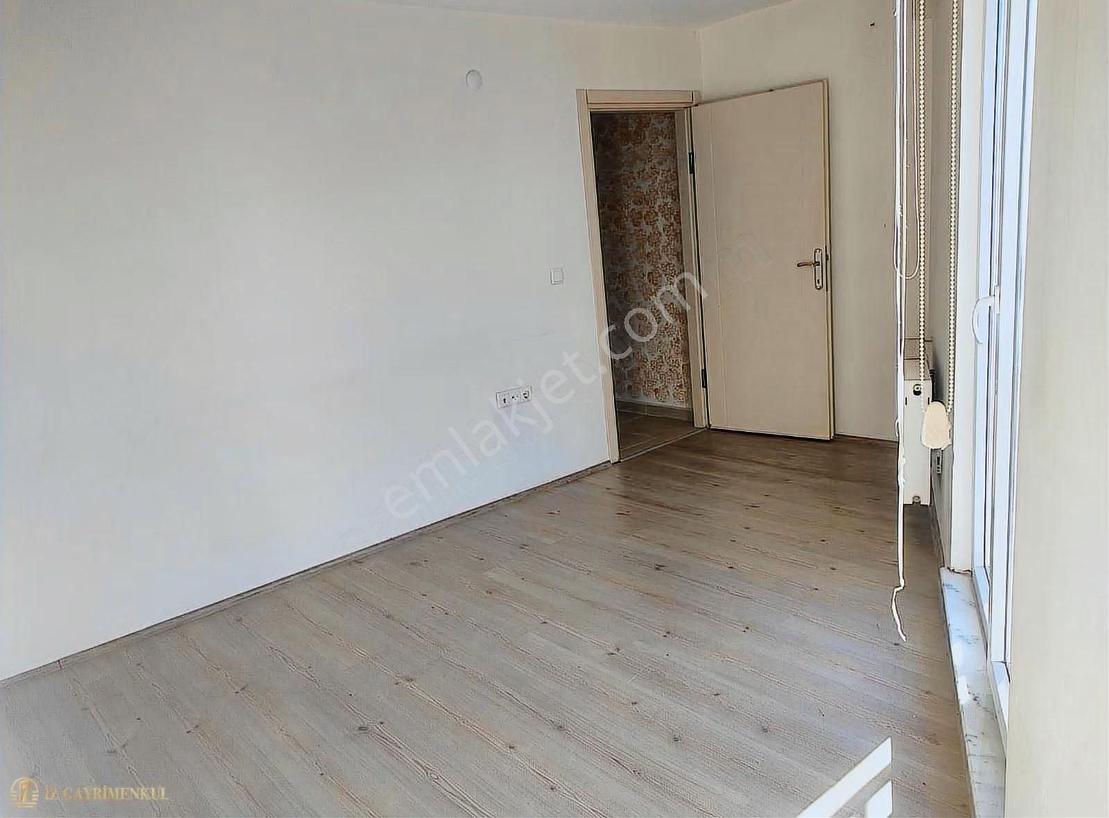 Çanakkale Esenler Demokrasi Cad. Kiralık3+1 Daire - Görsel 11