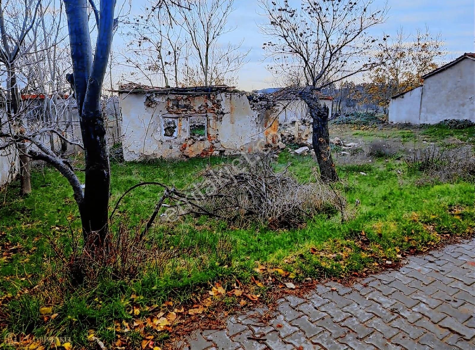 Çanakkale Civler Köyünde Müstakil Tapulu Köy Evi Arsası - Görsel 11
