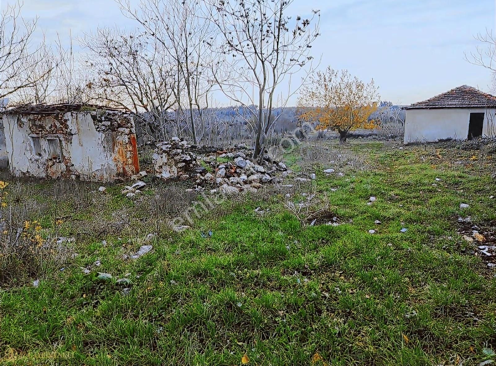 Çanakkale Civler Köyünde Müstakil Tapulu Köy Evi Arsası - Görsel 12