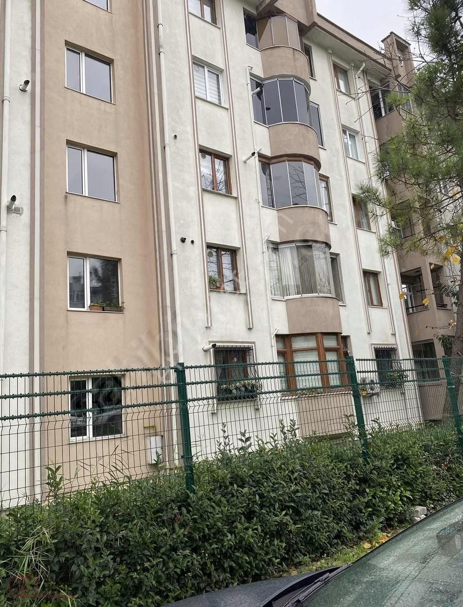Bahçeşehir Esenkent Çaykaralılar Sitesi Büyük 4.5 + 1 Satılık - Görsel 4