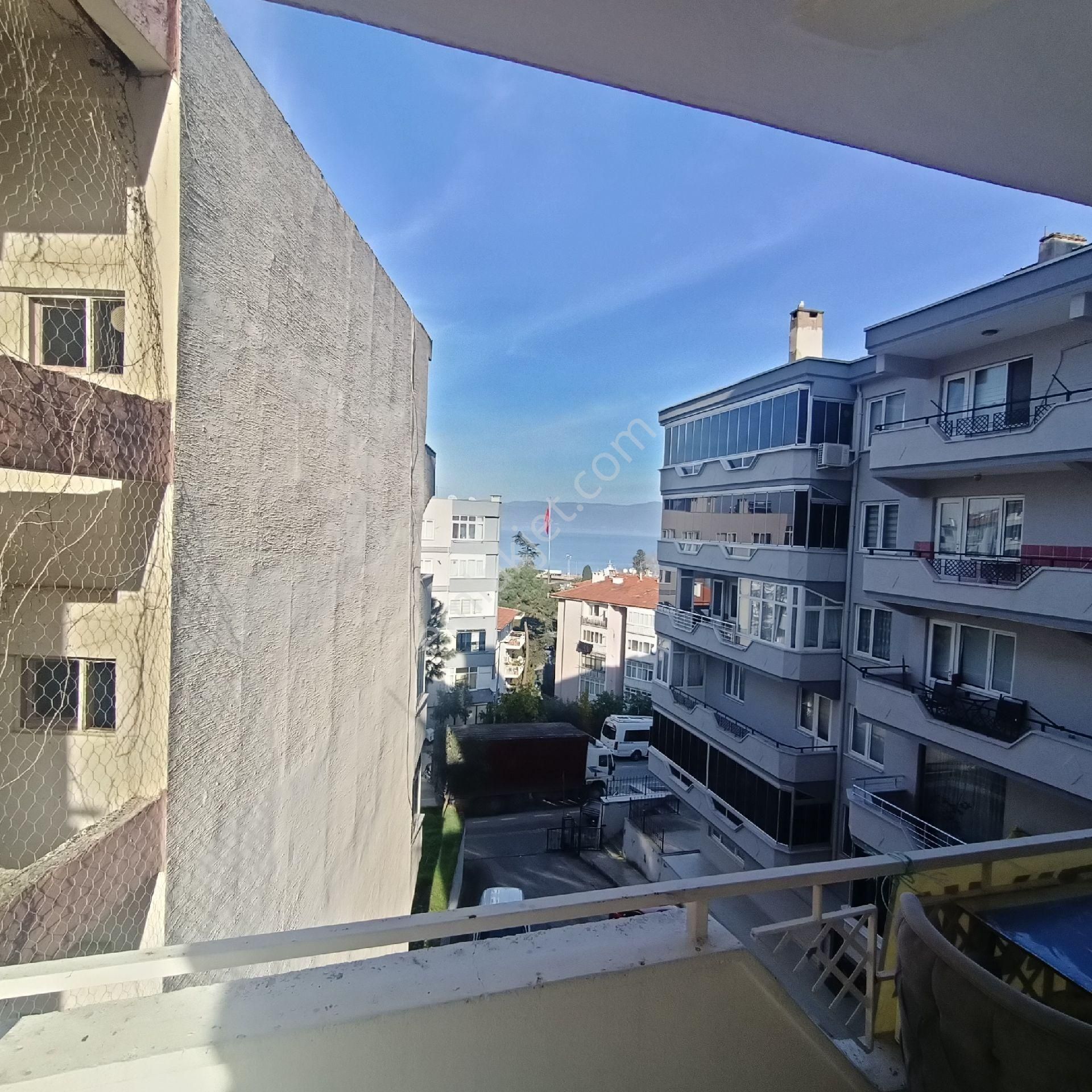 Ena Group Bursa Mudanya Ömerbey'de 2+1 Yenilenmiş Satılık Daire