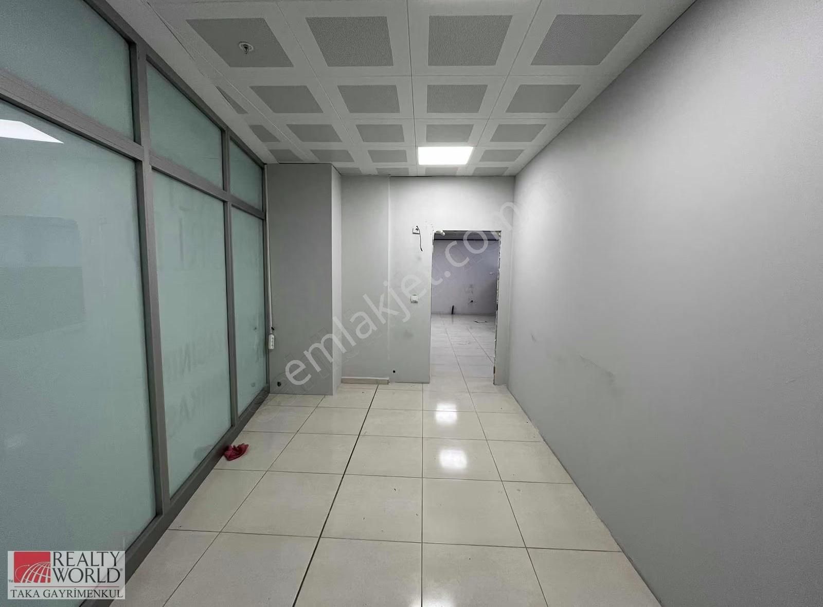 Pazarkapıda Merkezi Konumda Dükkan & Ofis - Görsel 12