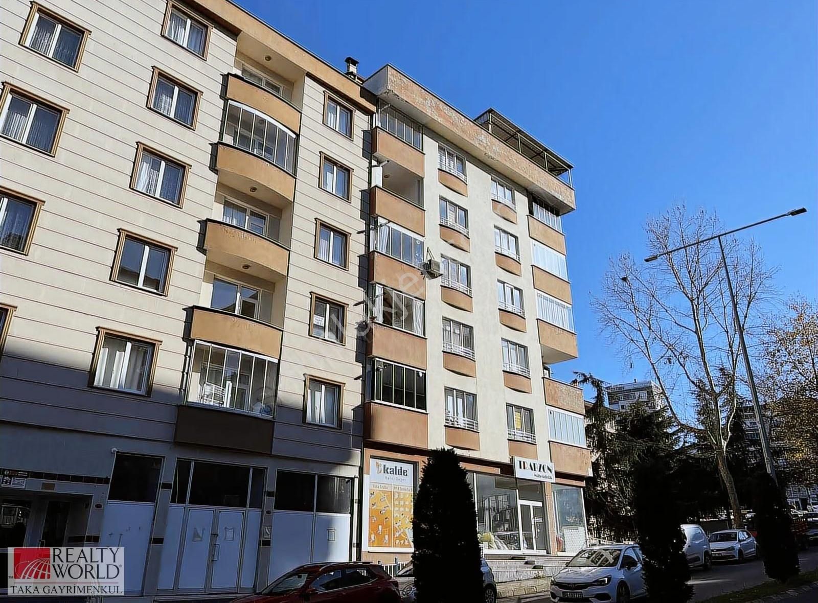 Erdoğdu Mahallesinde Merkezi Konumda Asansörlü 2+1 Kiralık Daire