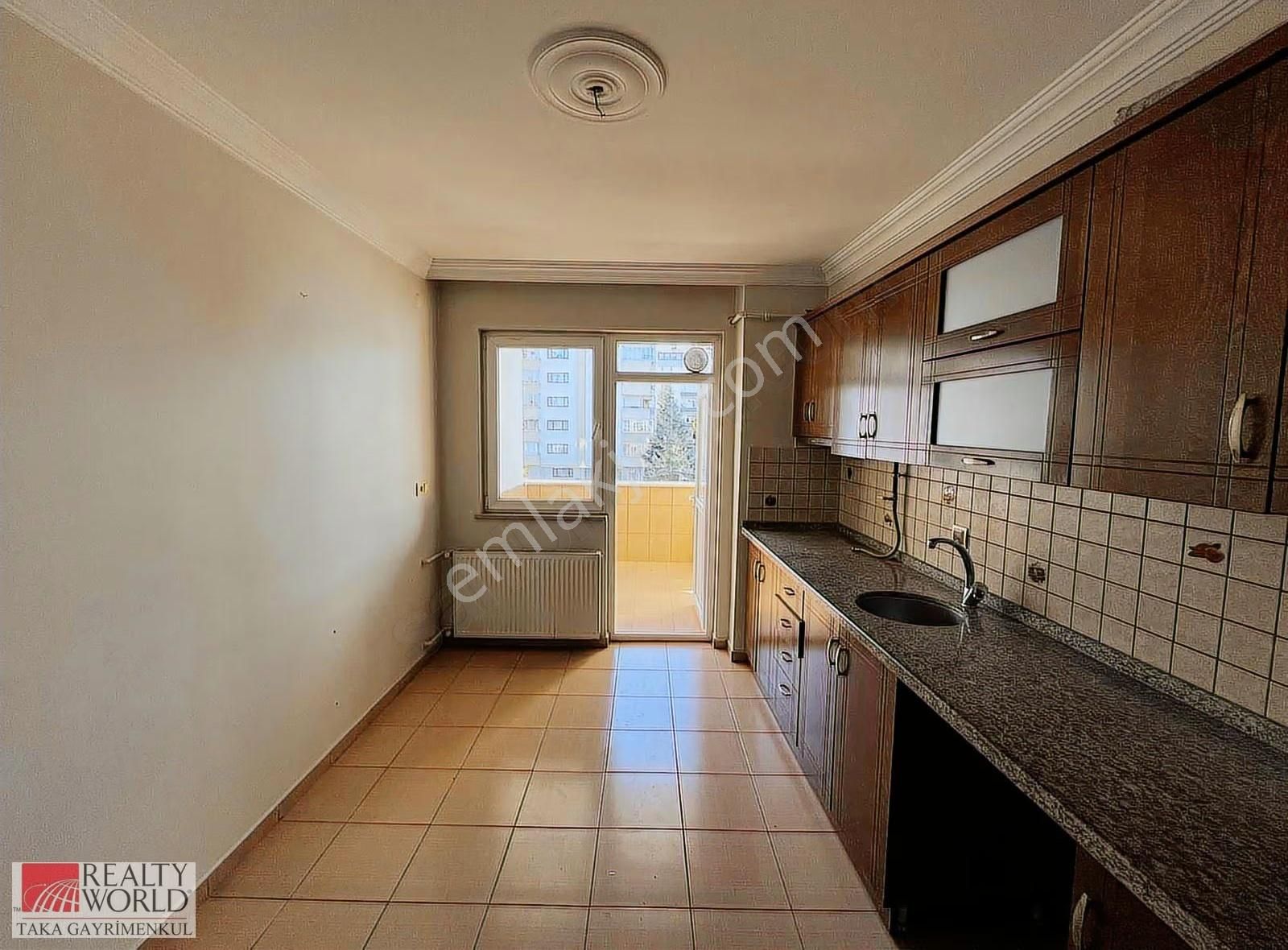 Erdoğdu Mahallesinde Merkezi Konumda Asansörlü 2+1 Kiralık Daire - Görsel 23