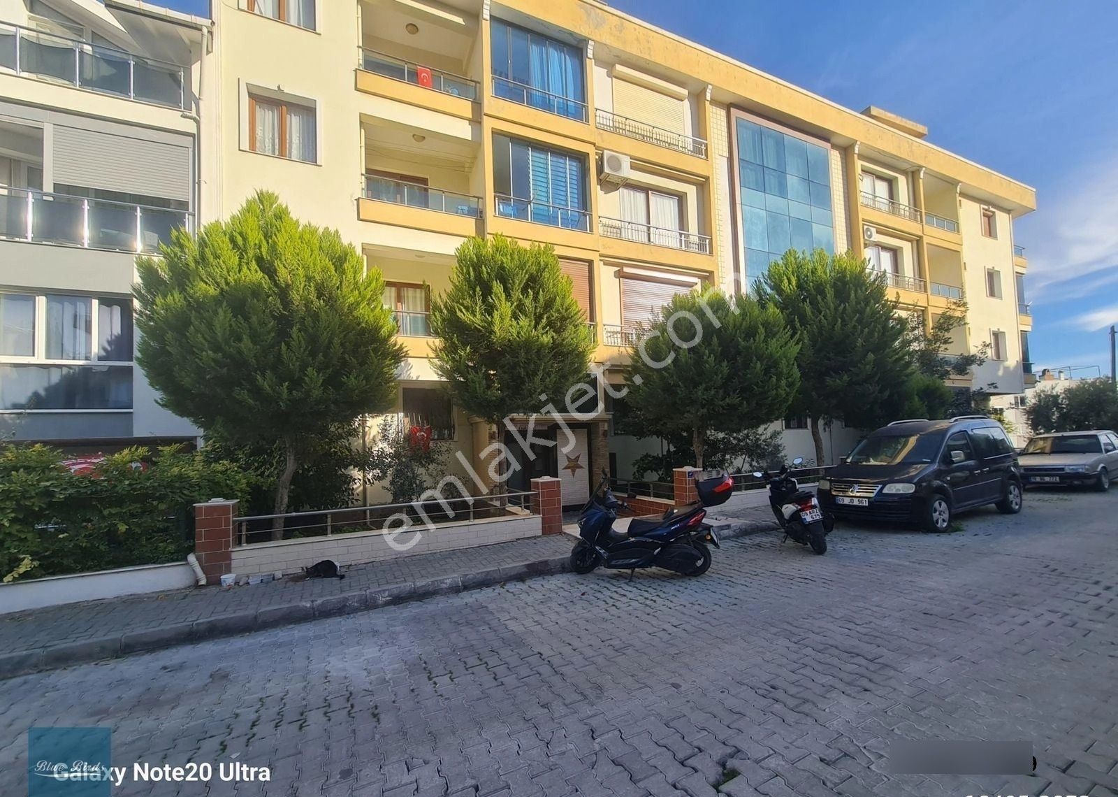 Eski Salı Pazarında Kiralık 1+1 Geniş Daire - Görsel 8