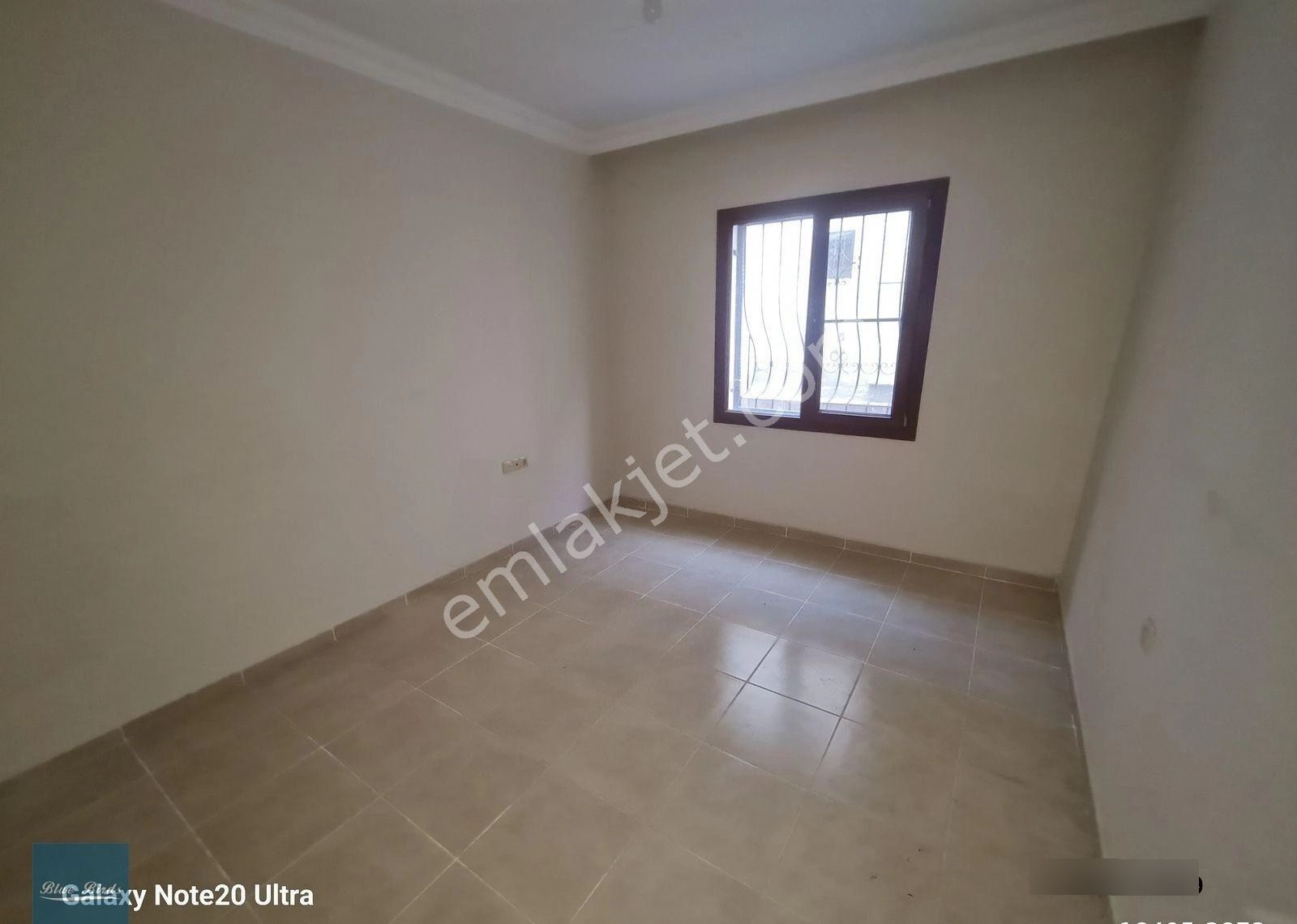 Eski Salı Pazarında Kiralık 1+1 Geniş Daire - Görsel 14