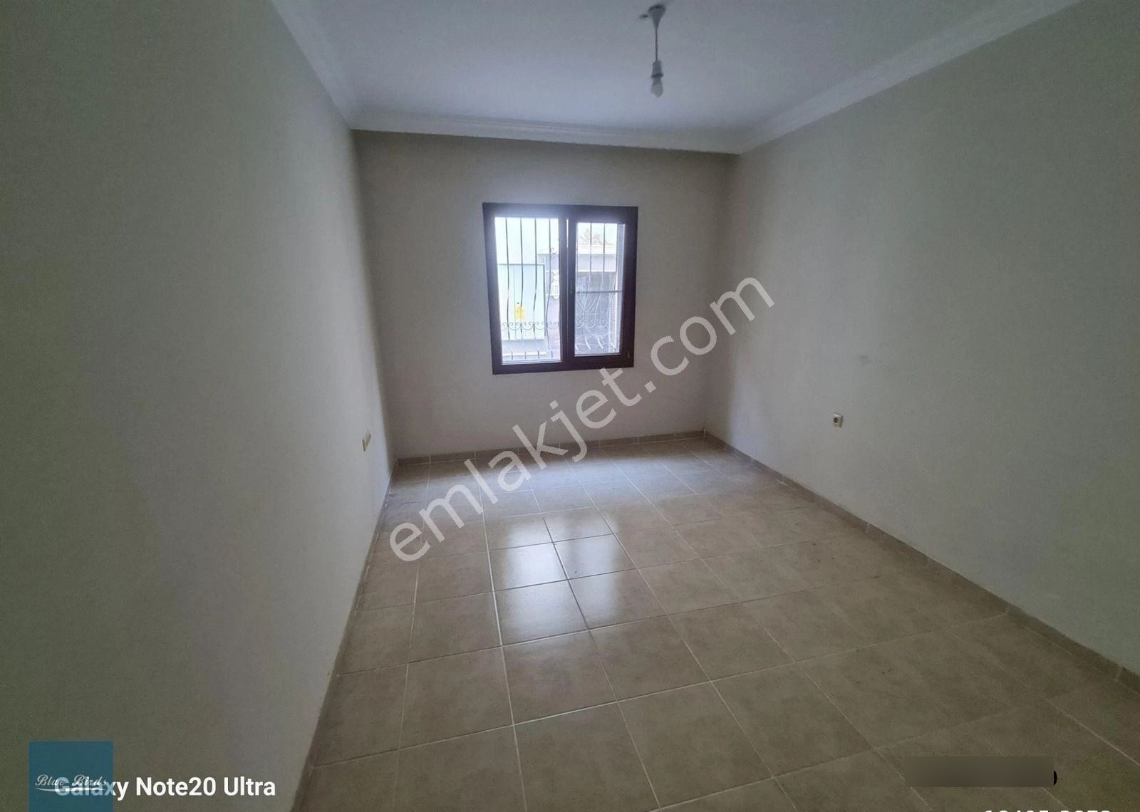 Eski Salı Pazarında Kiralık 1+1 Geniş Daire - Görsel 6