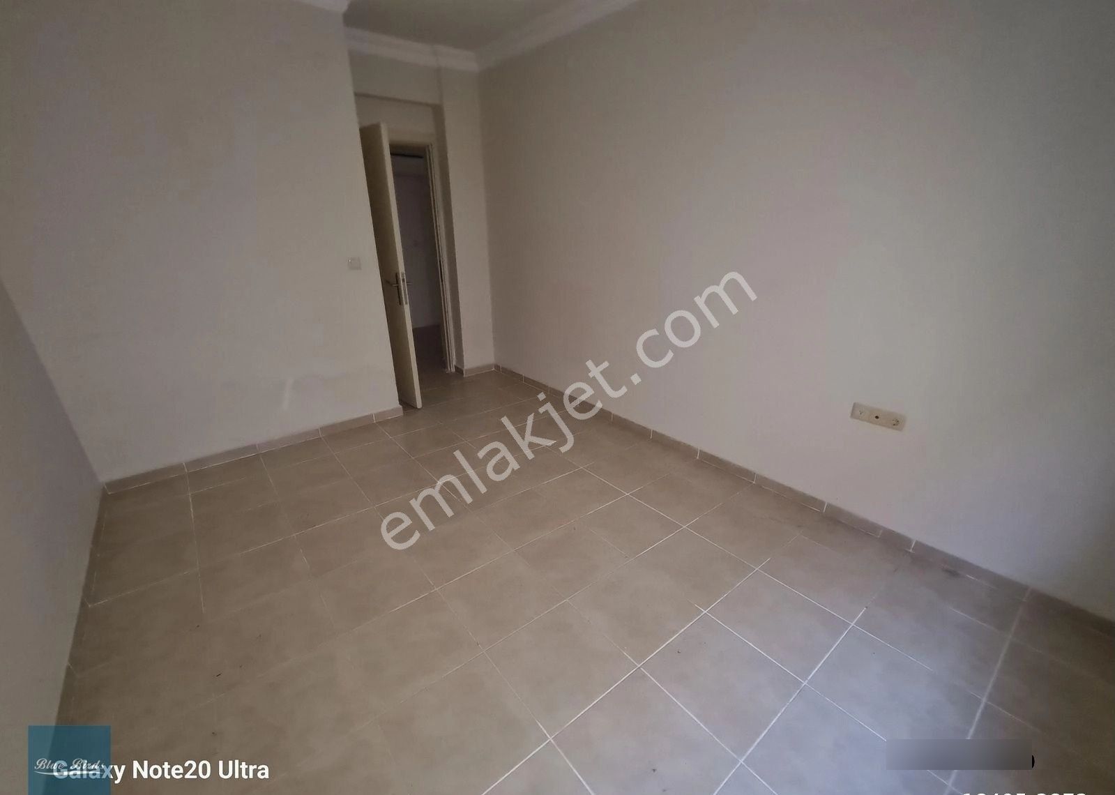 Eski Salı Pazarında Kiralık 1+1 Geniş Daire - Görsel 5