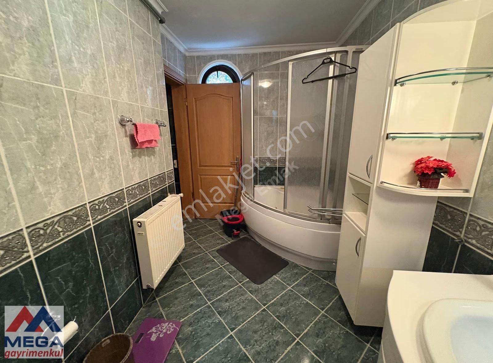 Fenerbahçe Dalyan Kulüp Karşısında 4+1 Kiralık Az Katlı Bina - Görsel 22