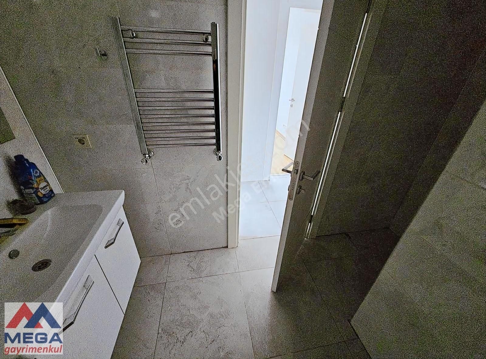 Mega'dan Yetkili Fenerbahçe De 130m2 3+1 Balkonlu Ferah Kiralık - Görsel 19