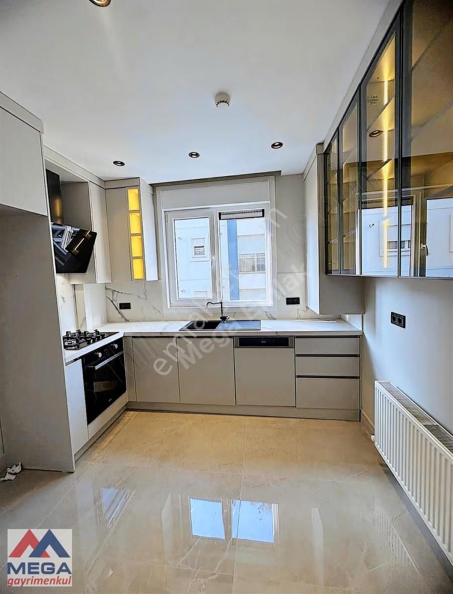 Mega'dan Kalamış'ta Deniz Manzaralı 100 M2 2+1 Eb.banyolu Daire - Görsel 22