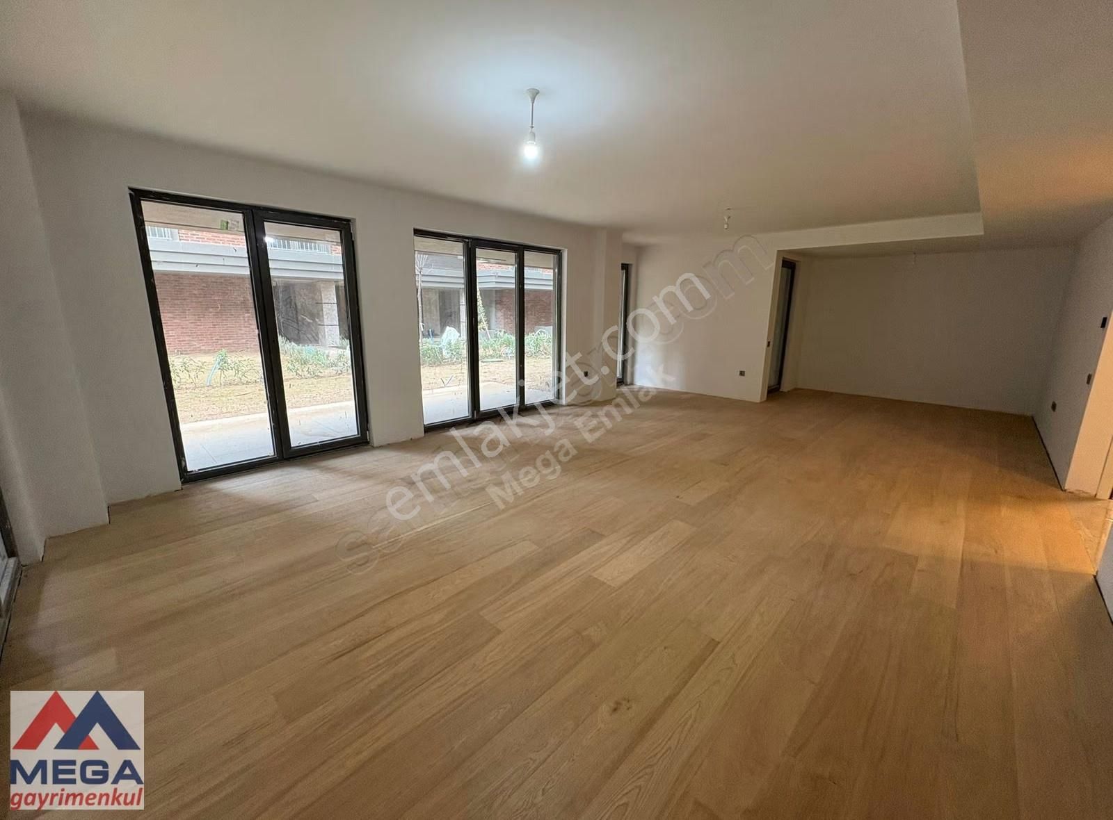 Çengelköy Yüzme Havuzlu Güvenlikli Site Bahçe Dubleksi Sıfır 4+1 - Görsel 26
