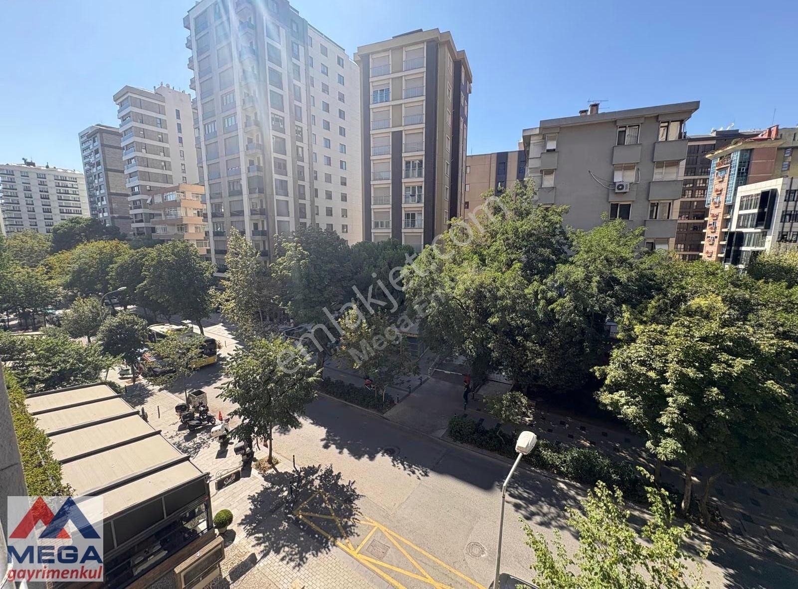 Fenerbahçe Orduevi Caddesi Üzerinde Masrafsız Satılık 3+1 Daire - Görsel 8