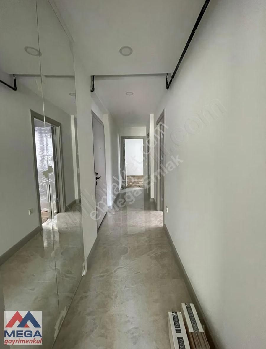 Caddebostan Bağdat Caddesi 1. Paralel Sokakta Sıfır 2+1 Daire - Görsel 4