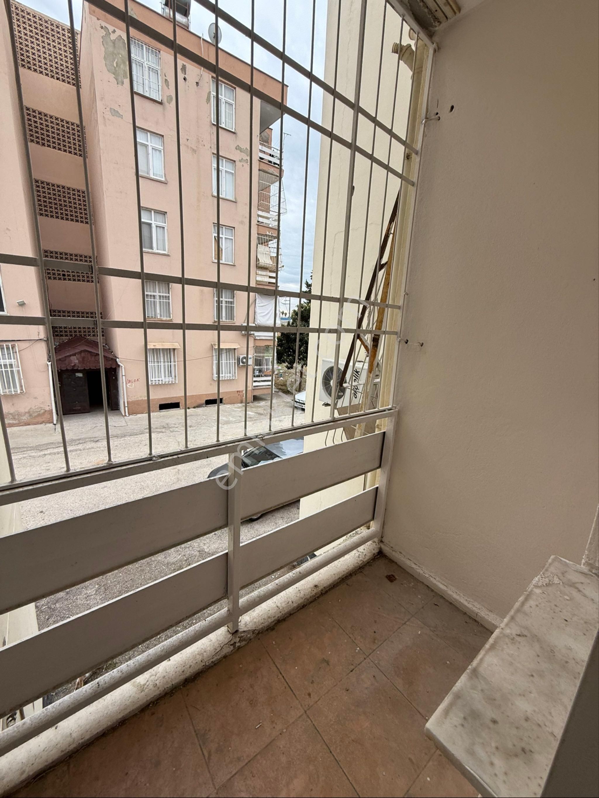 Koza Mahallesi Sabancı Sıtesı’nde Masrafsız Kıralık - Görsel 5