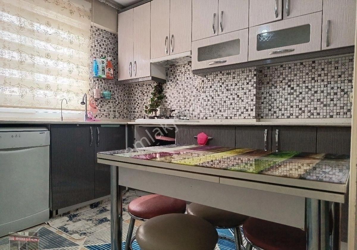 Buket Emlaktan Satılık 2+1 Daire Ara Kat Doğalgazlı Asansörlü - Görsel 14