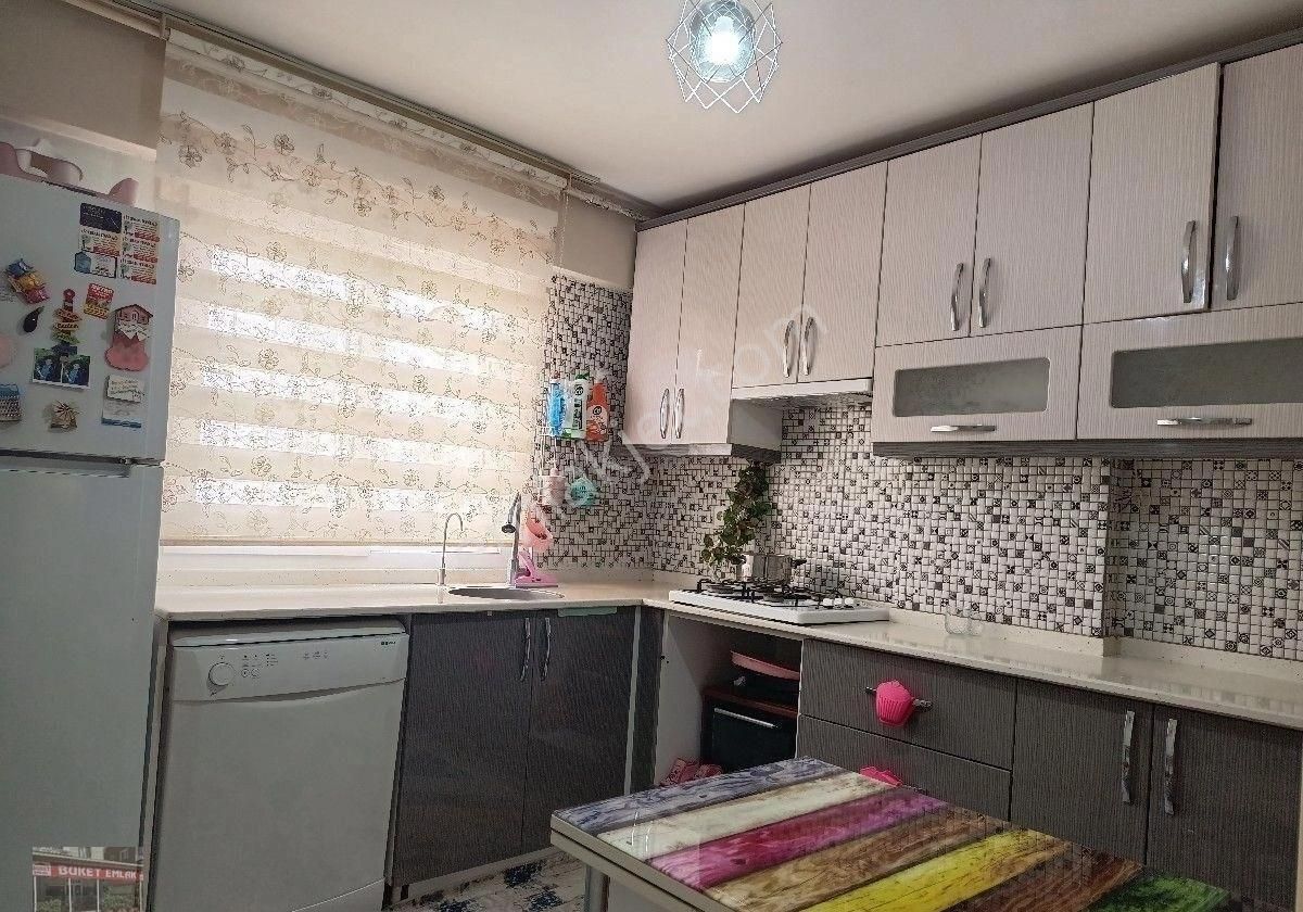 Buket Emlaktan Satılık 2+1 Daire Ara Kat Doğalgazlı Asansörlü - Görsel 18