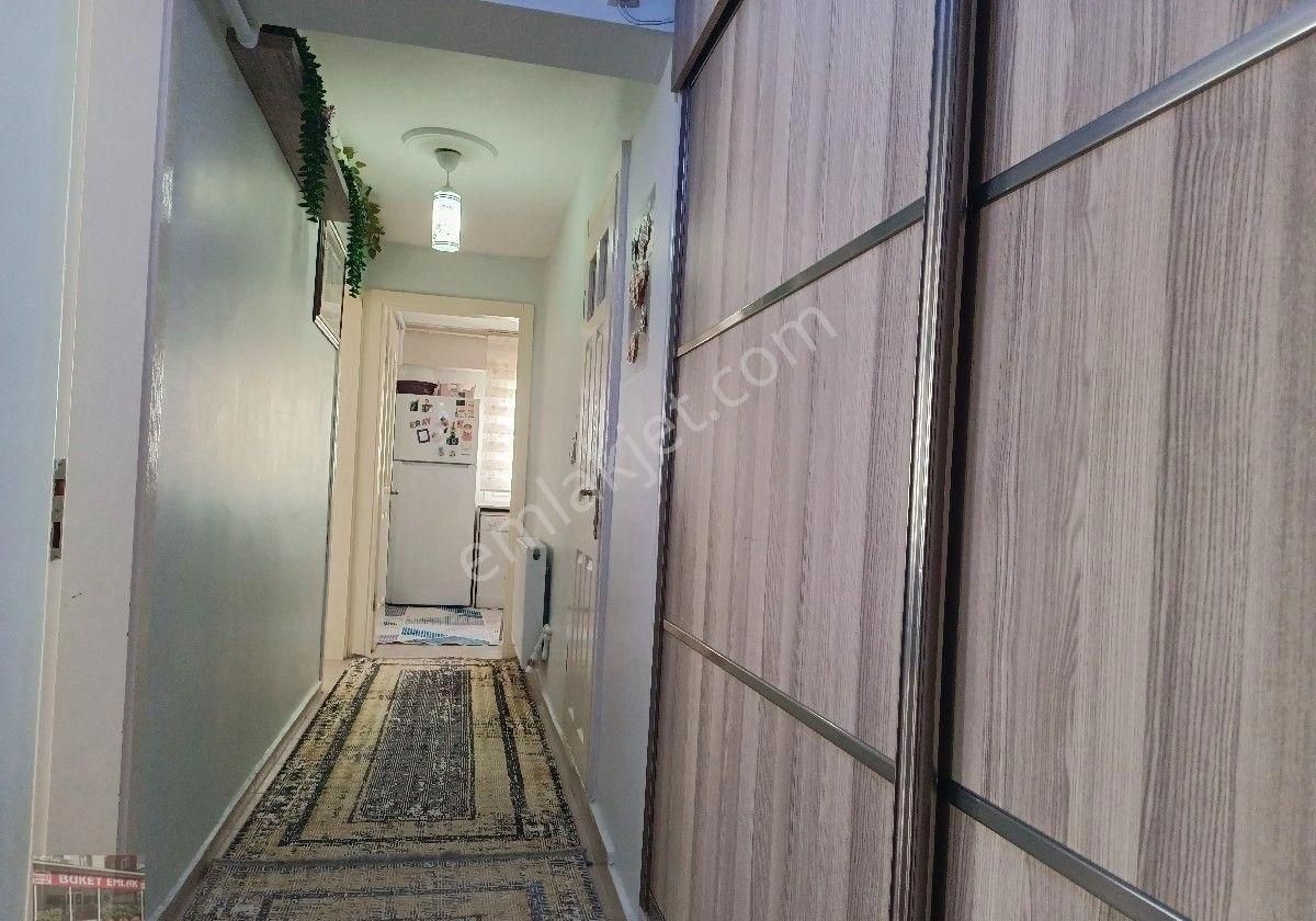 Buket Emlaktan Satılık 2+1 Daire Ara Kat Doğalgazlı Asansörlü - Görsel 16