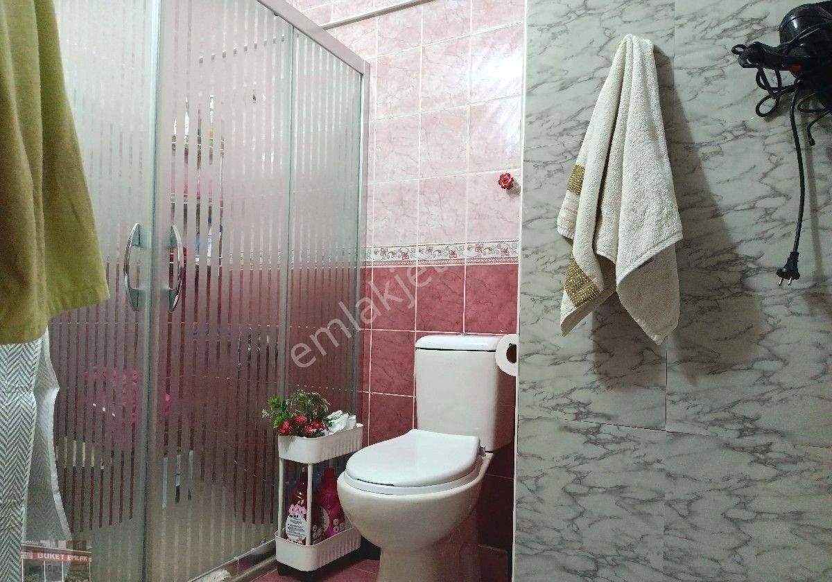 Buket Emlaktan Satılık 2+1 Daire Ara Kat Doğalgazlı Asansörlü - Görsel 11