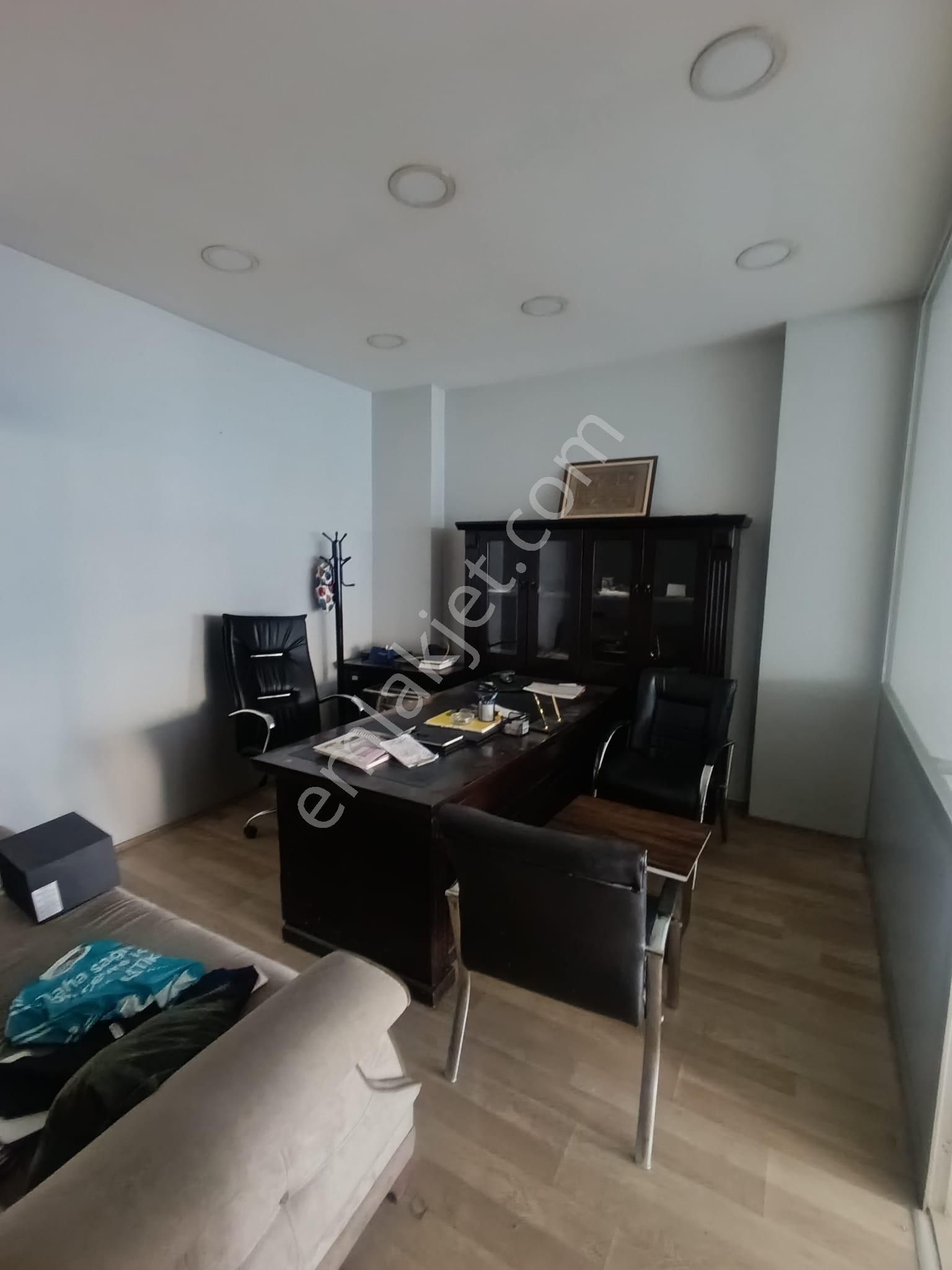 Güngören Çeşme'de Düz Giriş Dükkan 160 M2 Kiralık Mağaza - Görsel 4