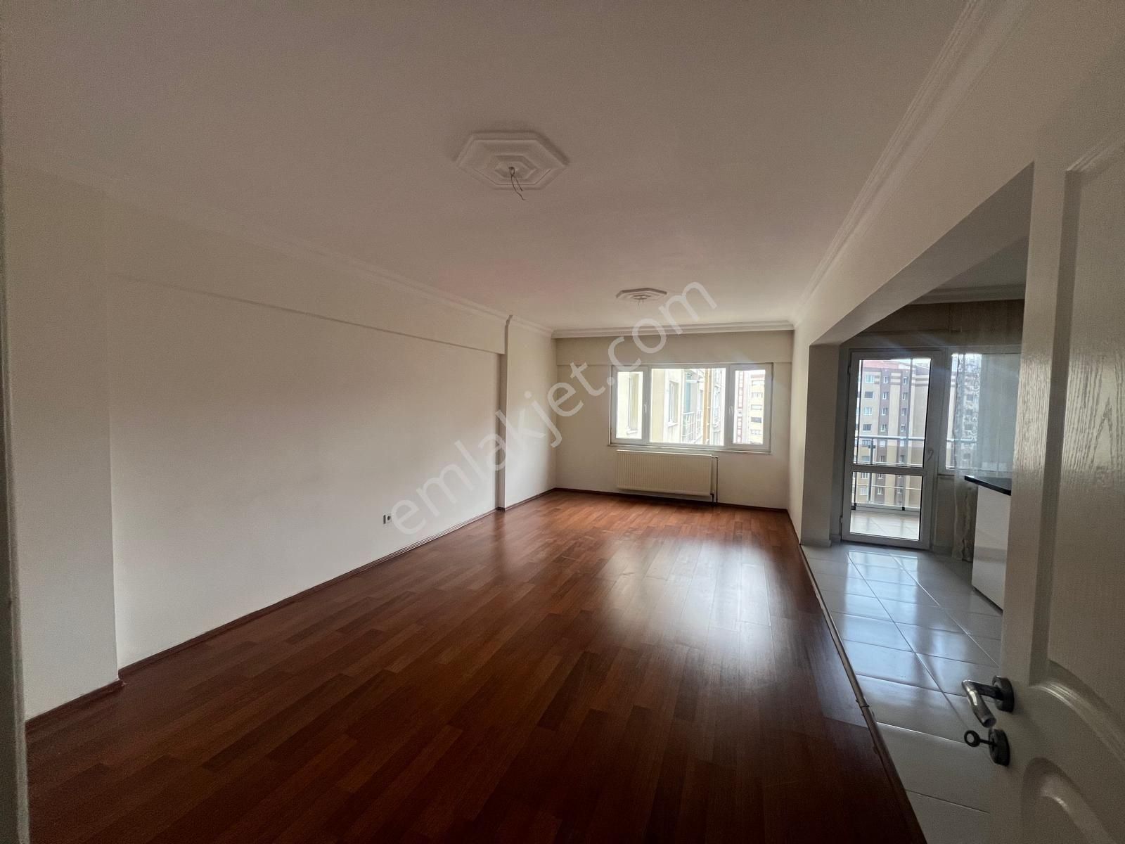 Beylikdüzü Adnan Kahveci Mahallesi Satılık 3+1 Daire