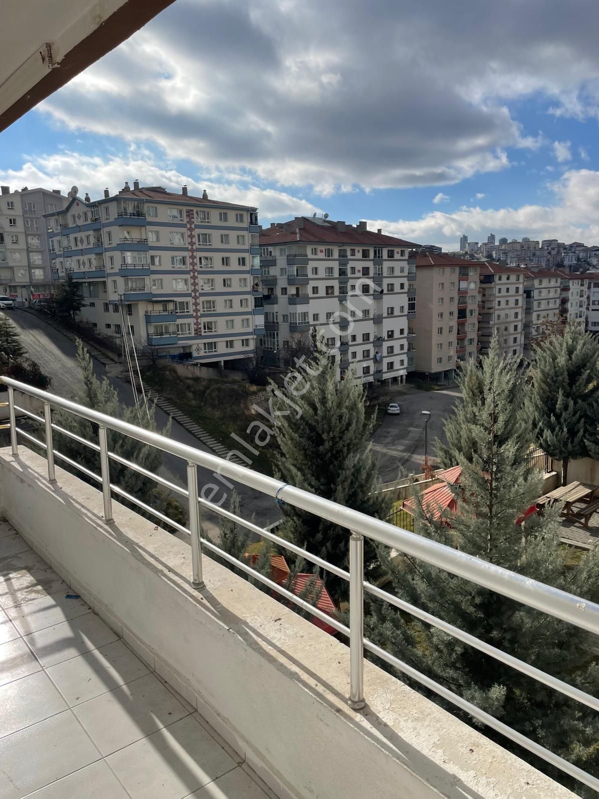 Yeşilbayırda Kiralık Daire - Görsel 17