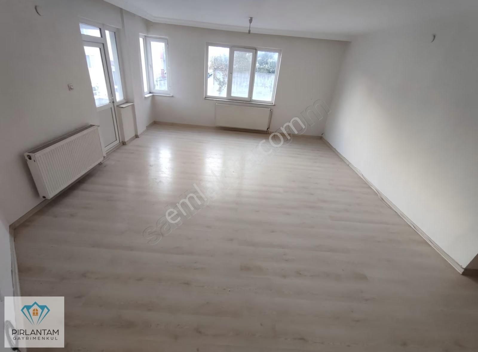 Pırlamtandan Sütlüce Mahallesinde 3+1 Geniş Satılık Daire - Görsel 23