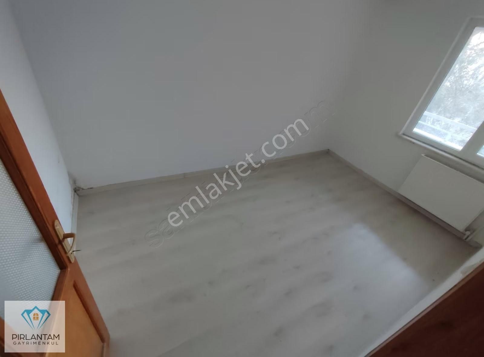 Pırlamtandan Sütlüce Mahallesinde 3+1 Geniş Satılık Daire - Görsel 15