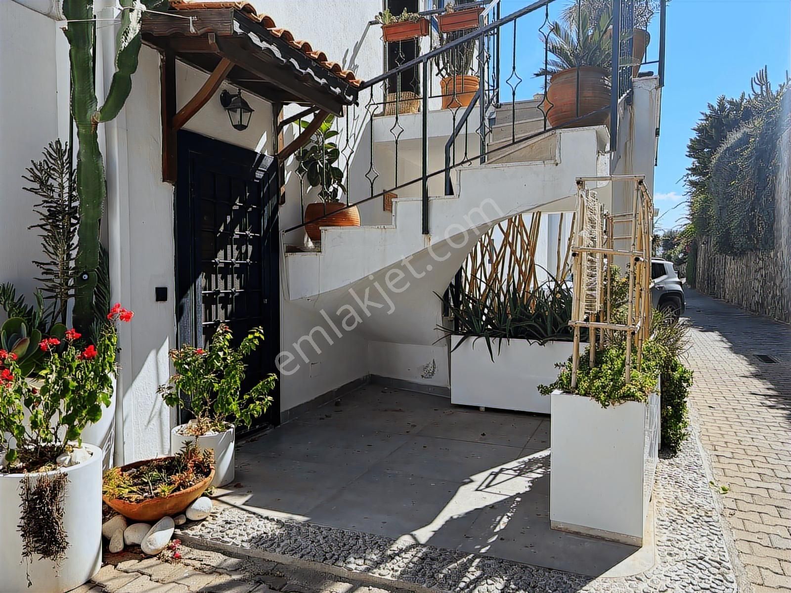 Bodrum Gündoğan Panoramik Deniz Manzaralı Satılık Bahçe Dubleksi - Görsel 16