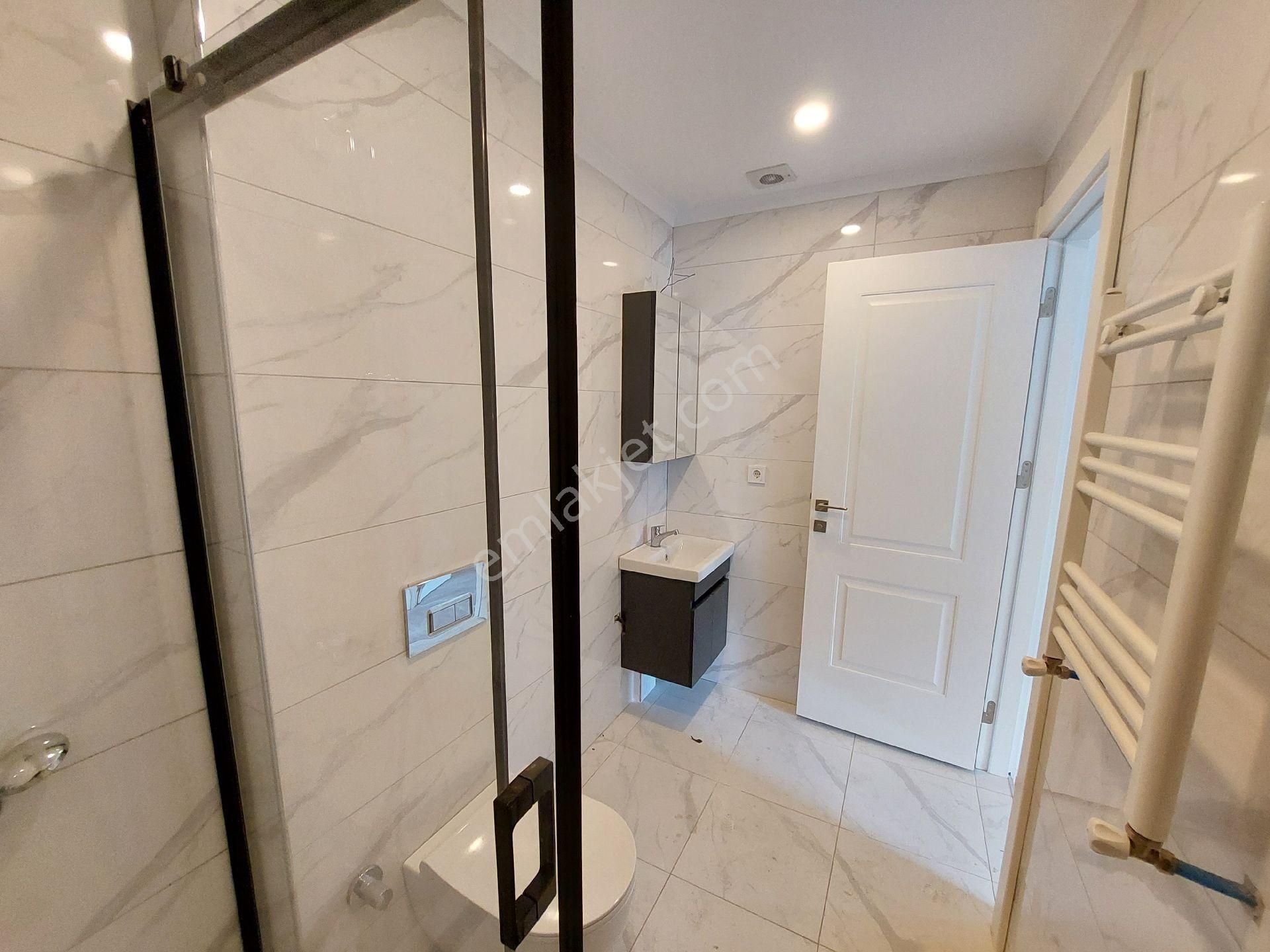 Maltepe Küçükyalı Da 1+1 Konum Ve İşçilikte - Görsel 16