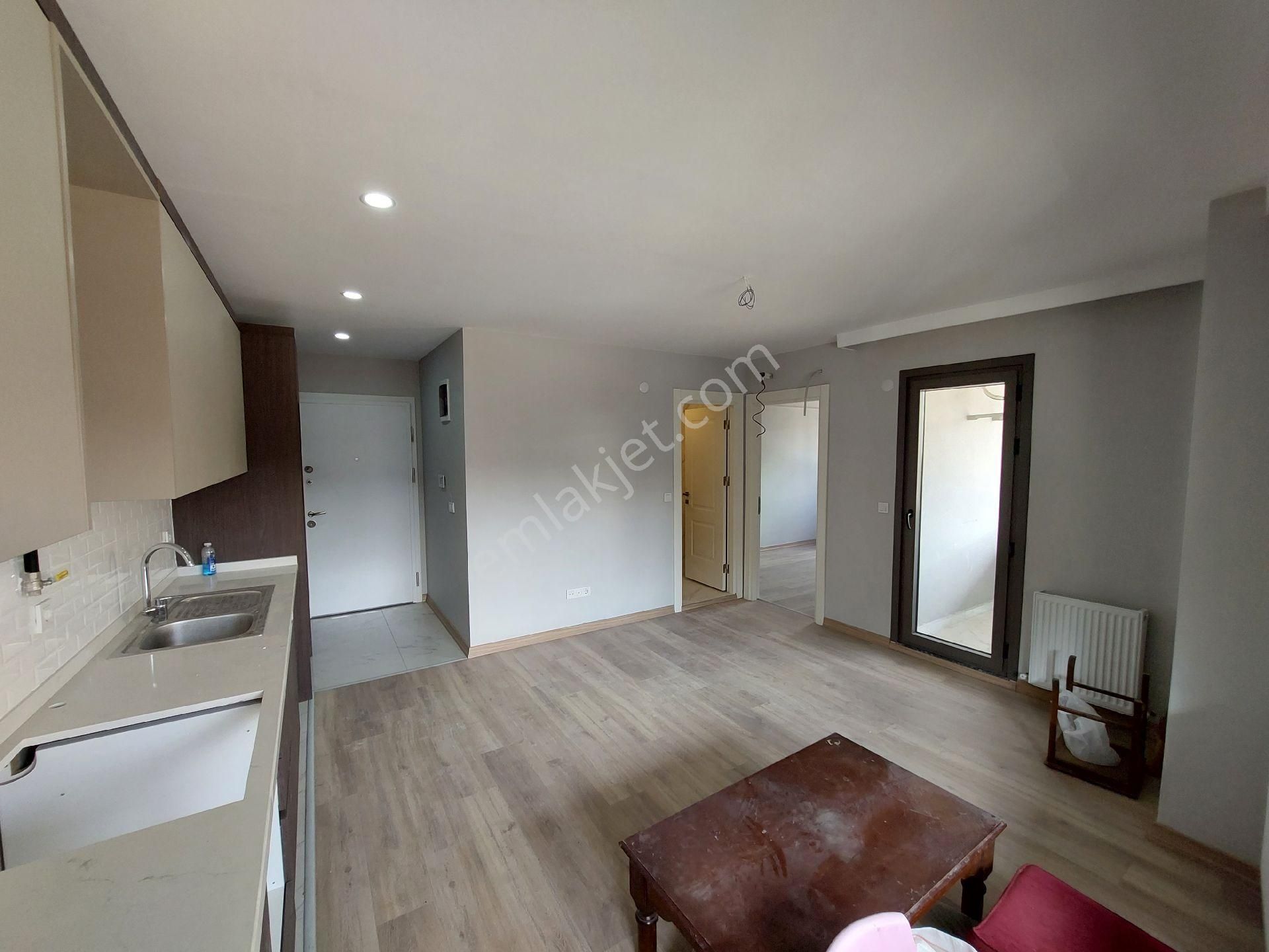 Maltepe Küçükyalı Da 1+1 Konum Ve İşçilikte - Görsel 8