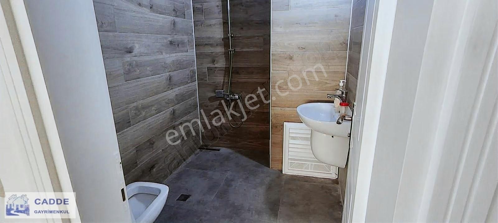 Kadınlardenizi Ahmetcengiz Apt.manzaralı Eşyalı 150m Daire - Görsel 3