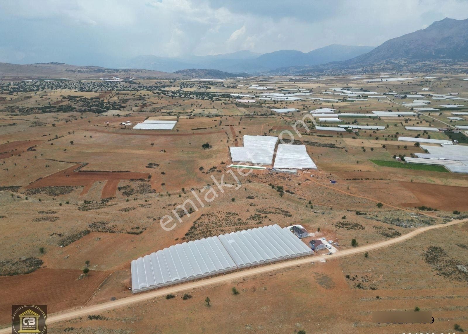 Elmalı Cezaevi Yolunda 8.150 M² Sera Ve Evi Olan Sera Satılıktır - Görsel 22