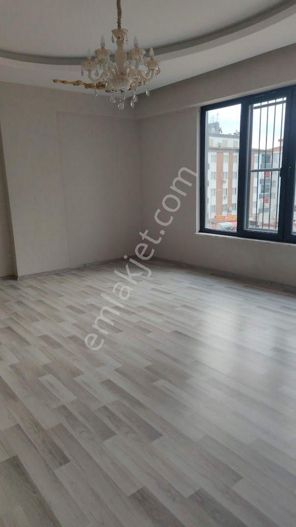 Yeditepede Ultralüks Geniş 3+1 Cam Balkonlu 4katlı Bina 2.katı - Görsel 5