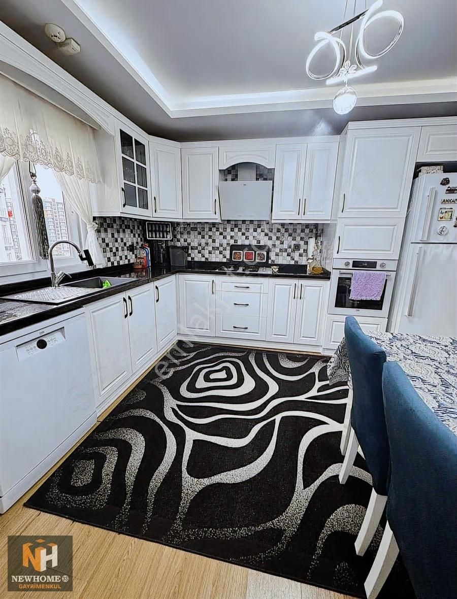 Soli Civarı Merkezi Konumda Geniş 3+1 Daire - Görsel 4