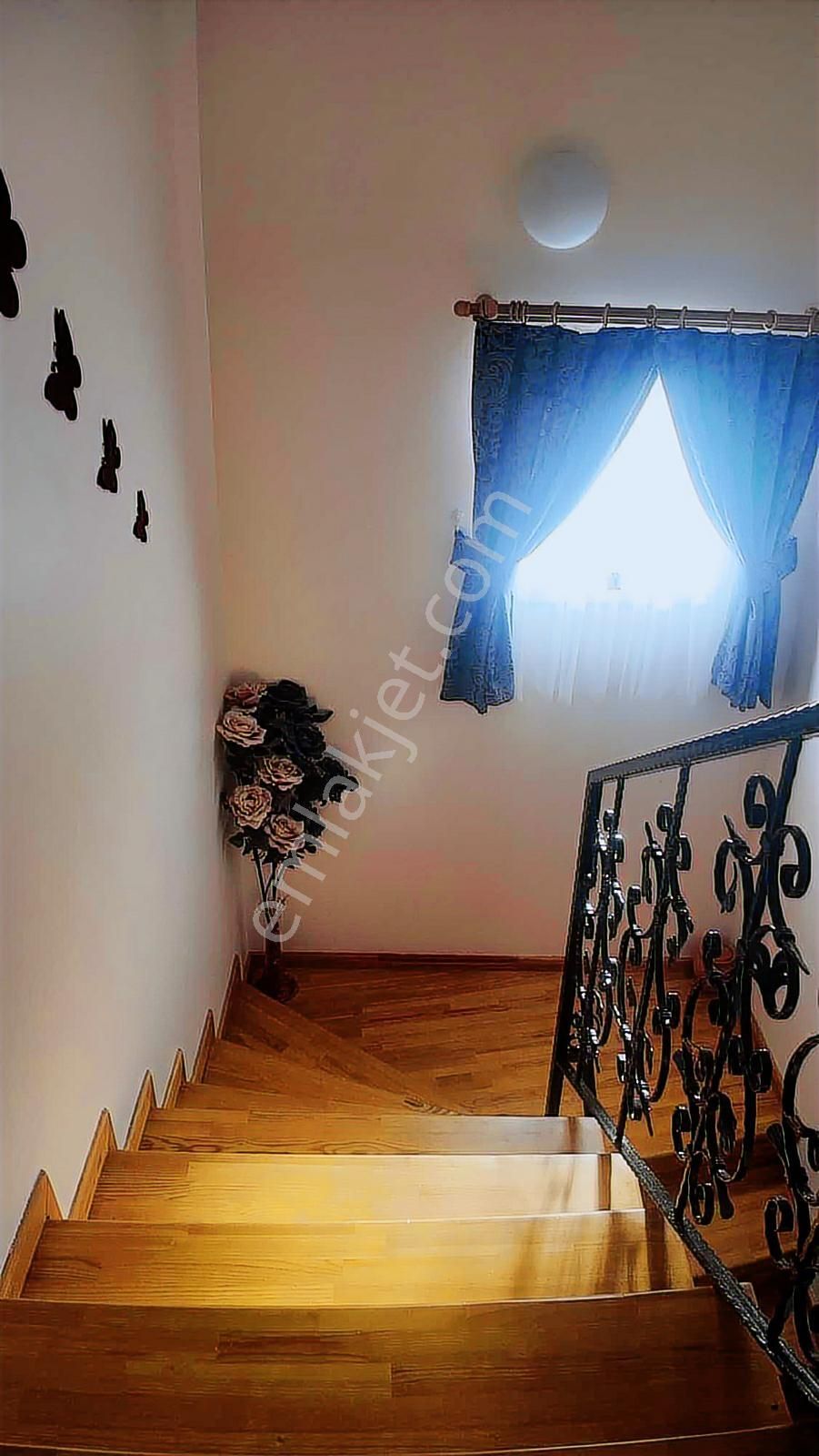 Kemalpaşa'da Bahçeli Dubleks Villa Fırsatı - Görsel 14